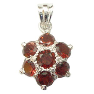 Silver Pendant Garnet