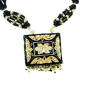 lac-pendant-15