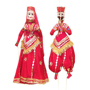 red_colored_rajasthani_puppet